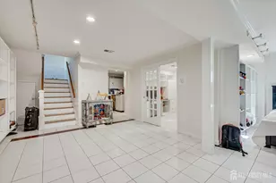 5 Hollywood St, Edison, NJ 08820 - Photo 37