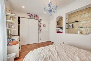 5 Hollywood St, Edison, NJ 08820 - Photo 33