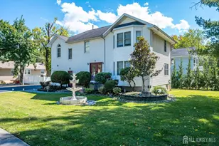 5 Hollywood St, Edison, NJ 08820 - Photo 3