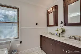 5 Hollywood St, Edison, NJ 08820 - Photo 25