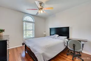 5 Hollywood St, Edison, NJ 08820 - Photo 35