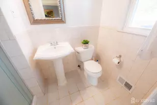 4 Charles Ct, Edison, NJ 08820 - Photo 21