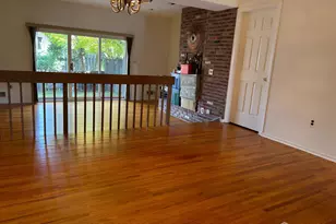 367 Willowbrook Dr, North Brunswick Township, NJ 08902 - Photo 5