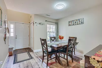 57 Renaissance Lane, New Brunswick, NJ 08901 - Photo 5