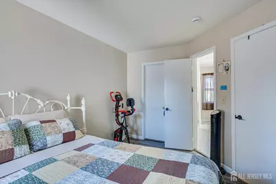 57 Renaissance Lane, New Brunswick, NJ 08901 - Photo 17