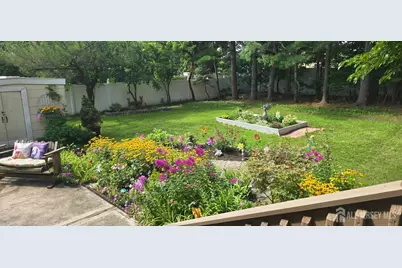 395 Cindy Street, Old Bridge Township, NJ 08857 - Photo 27