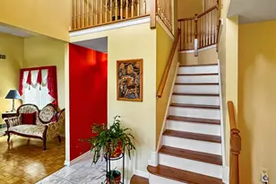 174 Buttonwood Dr, Piscataway Township, NJ 08854 - Photo 5