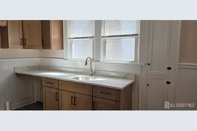 20 Dix Street, New Brunswick, NJ 08901 - Photo 5