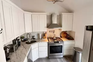 822 Barry Ave, Perth Amboy, NJ 08861 - Photo 5