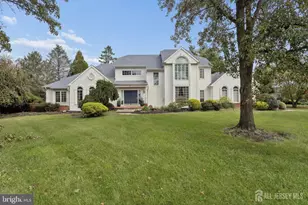 17 Glacier Dr, West Windsor Township, NJ 08550 - Photo 1