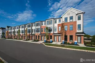 909 District Blvd, East Brunswick Township, NJ 08816 - Photo 15