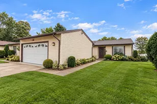 120 Ironwood Plaza, Monroe Township, NJ 08831 - Photo 3