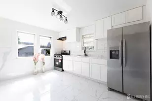 18 Cypress St, Carteret, NJ 07008 - Photo 3