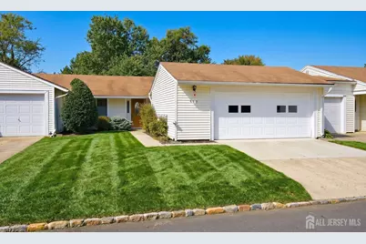 55 Juniper Plaza #55B, Monroe Township, NJ 08831 - Photo 17