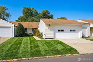 55 Juniper Plaza, Monroe Township, NJ 08831 - Photo 17