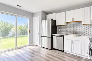 10 Starlight Ct, New Brunswick, NJ 08901 - Photo 1
