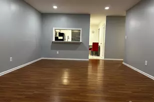 701 Woodbridge Commons Way, Iselin, NJ 08830 - Photo 5
