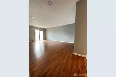 701 Woodbridge Commons Way, Iselin, NJ 08830 - Photo 19