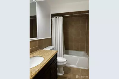 701 Woodbridge Commons Way, Iselin, NJ 08830 - Photo 9