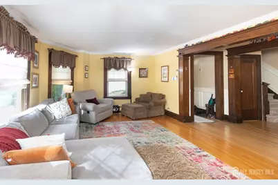 15 N 6th Avenue N, Highland Park, NJ 08904 - Photo 7