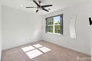 324 Pond Ln, Piscataway Township, NJ 08854 - Photo 15