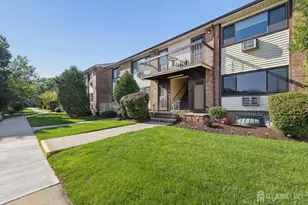 714 Cricket Ln, Woodbridge Township, NJ 07095 - Photo 3