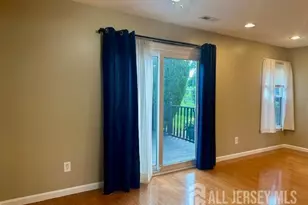 7 Heritage Square, Sayreville, NJ 08872 - Photo 11