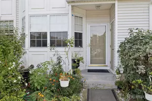 1505 Blossom Cir, South Brunswick Township, NJ 08810 - Photo 3