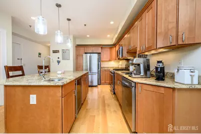 610 Madison Street #2, Hoboken, NJ 07030 - Photo 5