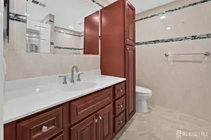 203 Cypress Ln, East Brunswick Township, NJ 08816 - Photo 15