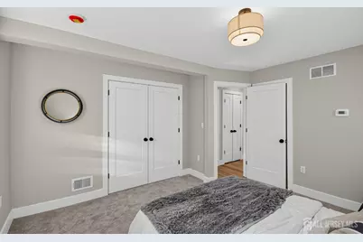 [Address not provided], Iselin, NJ 08830 - Photo 15