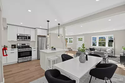 [Address not provided], Iselin, NJ 08830 - Photo 9