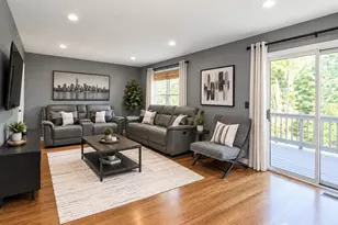 10 Snowflake Ln, Edison, NJ 08820 - Photo 7