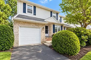 10 Snowflake Ln, Edison, NJ 08820 - Photo 1