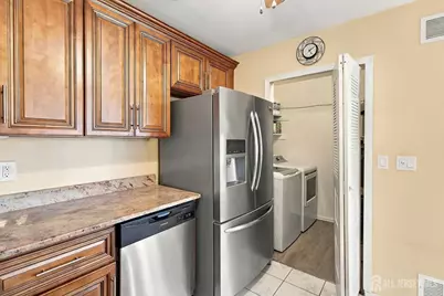 109 Pennsylvania Way, North Brunswick Township, NJ 08902 - Photo 7