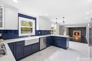 1 Sussex Rd, East Brunswick Township, NJ 08816 - Photo 21