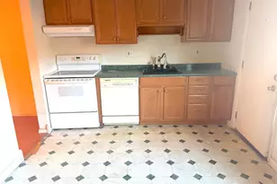 16 Quail Run Rd, Jamesburg, NJ 08831 - Photo 9