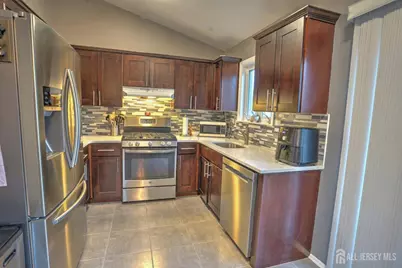 48 Birch Run Drive, Piscataway Township, NJ 08854 - Photo 9