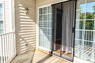 323 Wimbeldon Ct, North Brunswick Township, NJ 08902 - Photo 13