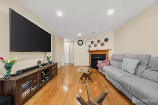 197 Barclay Ct, Piscataway Township, NJ 08854 - Photo 3