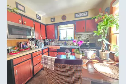 176 Kensington Avenue, Colonia, NJ 07067 - Photo 5