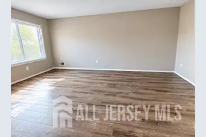 60 Pheasant Run, Edison, NJ 08820 - Photo 5