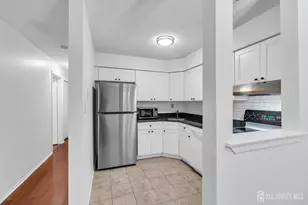 1719 Aspen Dr, Plainsboro Township, NJ 08536 - Photo 7