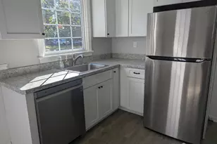 305 E St, Middlesex, NJ 08846 - Photo 3