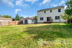652 Brookside Dr, Middletown, NJ 07718 - Photo 45