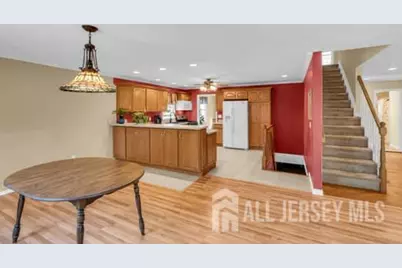 652 Brookside Drive, Middletown, NJ 07718 - Photo 9