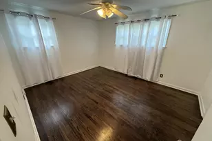 35 Maplewood Ave, Colonia, NJ 07067 - Photo 7