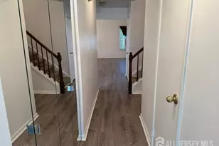 204 Forsythia Ln, Englishtown, NJ 07726 - Photo 5