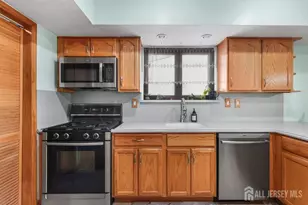 194 Starlight Ct, Old Bridge Township, NJ 08857 - Photo 15