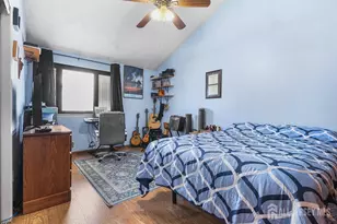 194 Starlight Ct, Old Bridge Township, NJ 08857 - Photo 25